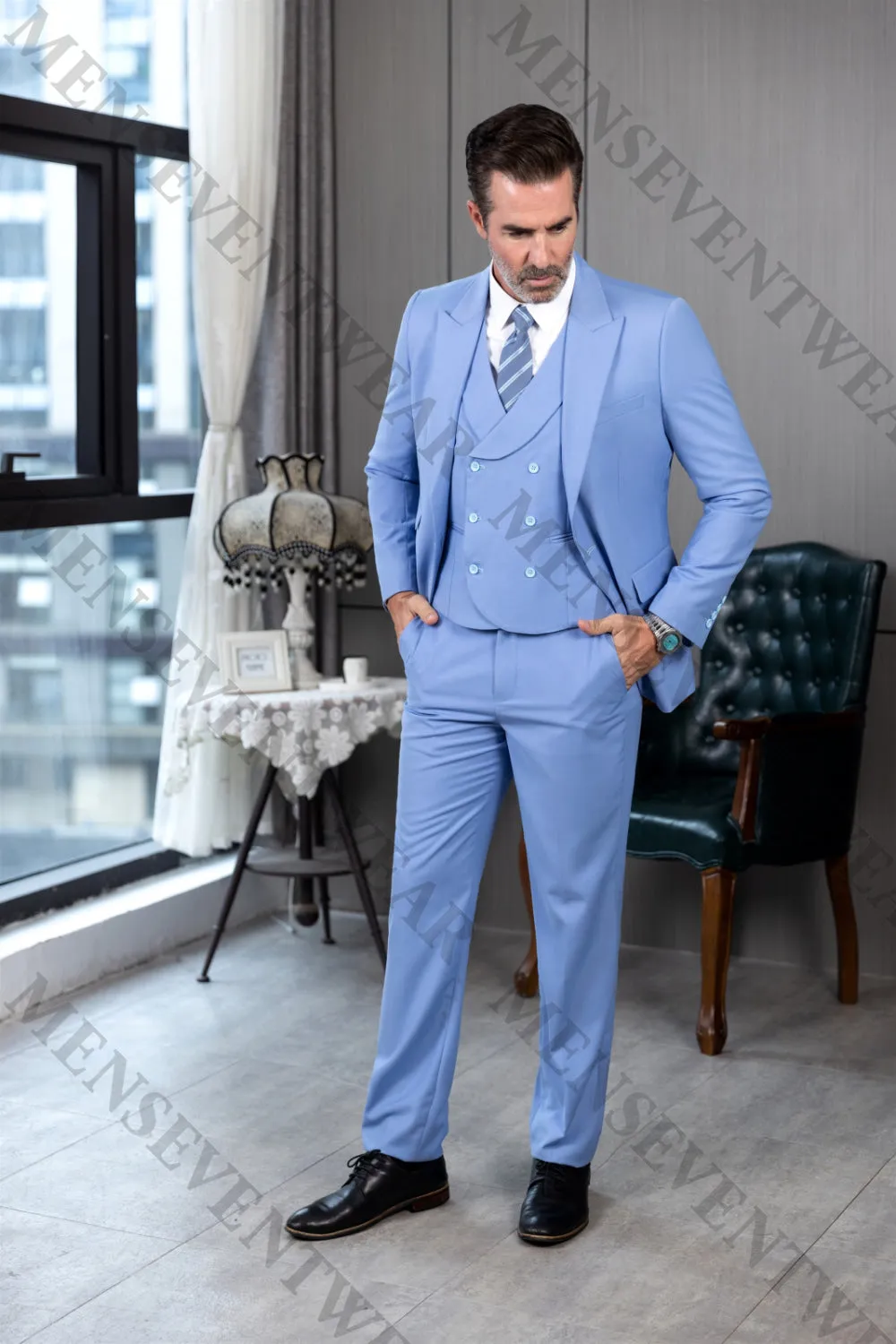 3 Piece Mens Suit Slim Fit Solid Peak lapel Suit (Blazer Vest Pants)