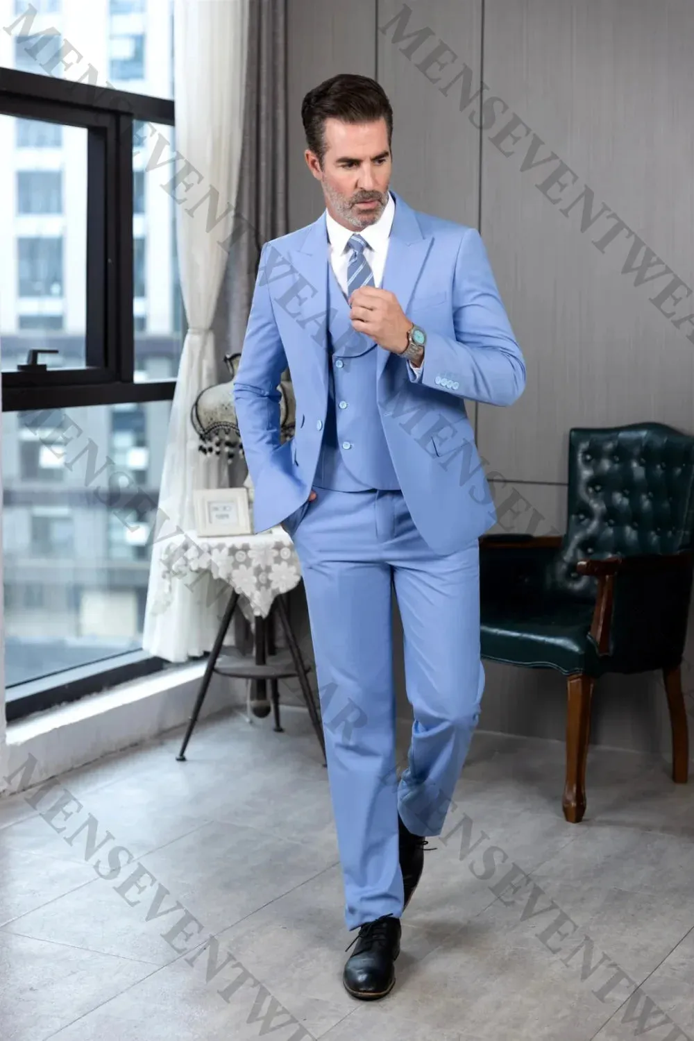 3 Piece Mens Suit Slim Fit Solid Peak lapel Suit (Blazer Vest Pants)