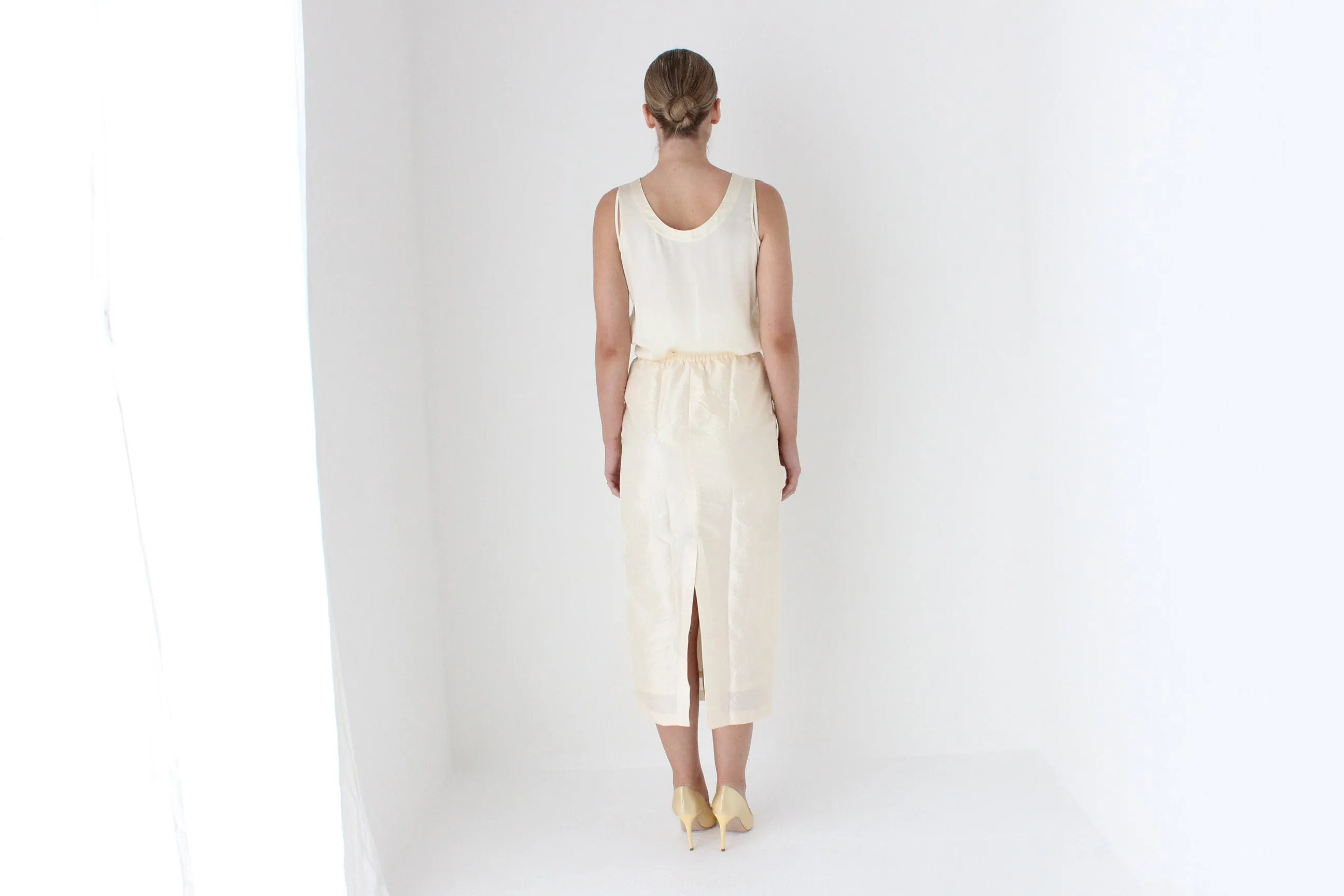 90s Cream Crinkle Taffeta Column Skirt