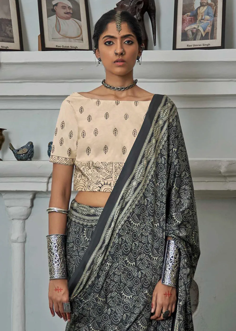 Ash Grey Digital Printed Gajji Silk Saree Featuring Embroidered Blouse