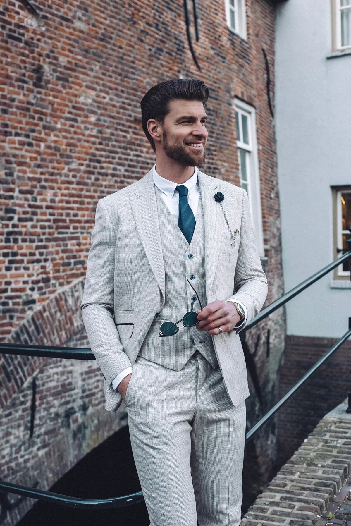 Caridi Beige 3 Piece Suit