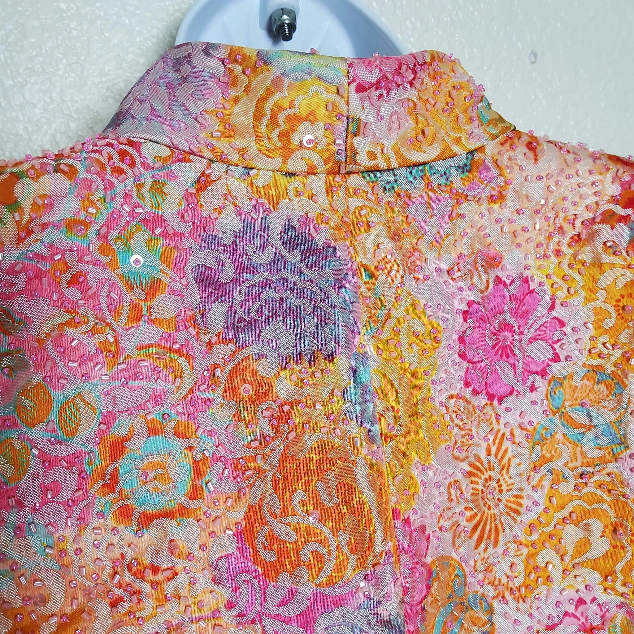 Carmen Marc Valvo Signature Peach Floral Pattern, Beaded Sequin 2-Piece Skirt Suit Set, Women's Size 10