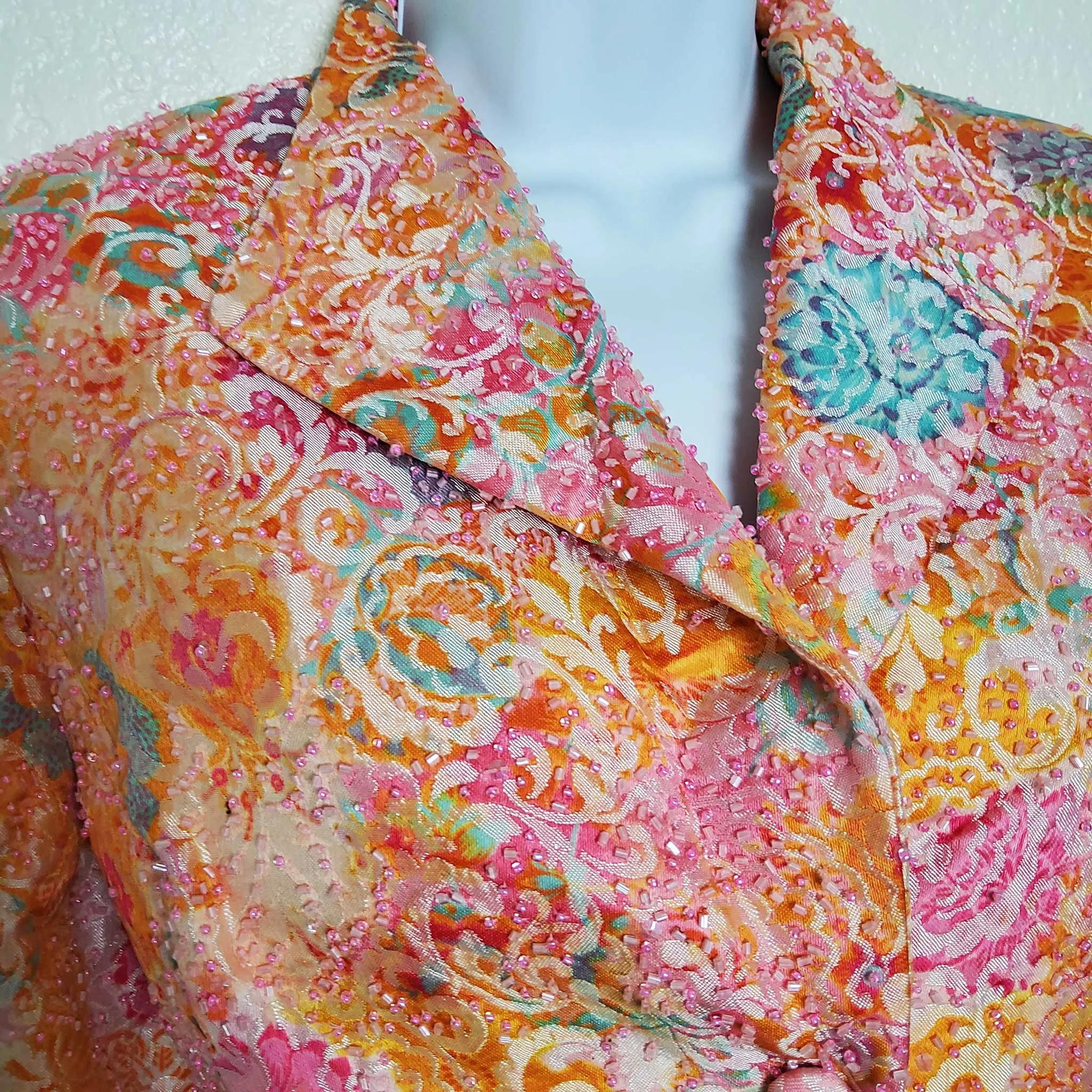 Carmen Marc Valvo Signature Peach Floral Pattern, Beaded Sequin 2-Piece Skirt Suit Set, Women's Size 10