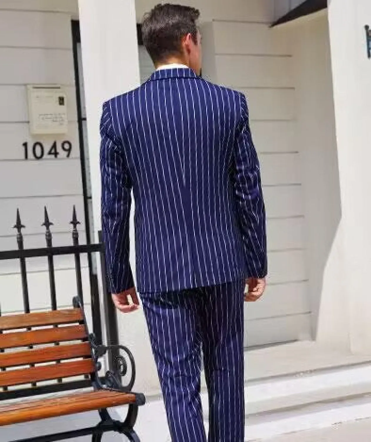 Fashion Men's 3 Pieces Slim Fit Striped Peak Lapel Tuxedos (Blazer Pants)