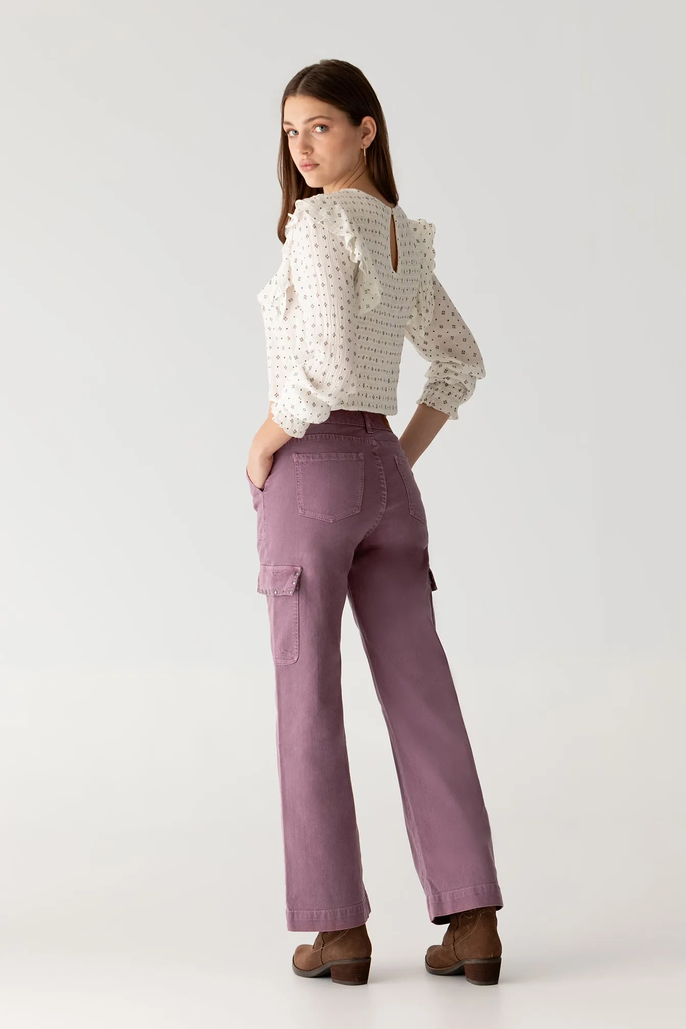 JEANS CULOTTE CARGO TACHAS