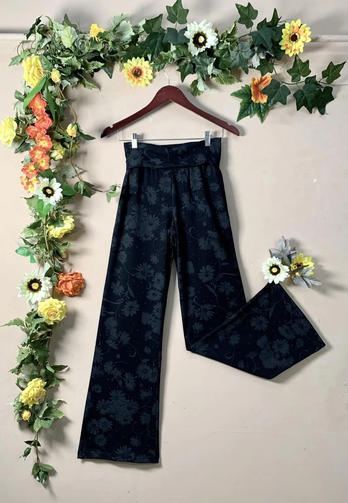 Nude Leisure Pants SMALL