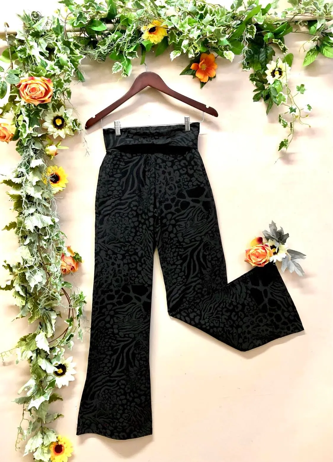 Nude Leisure Pants SMALL