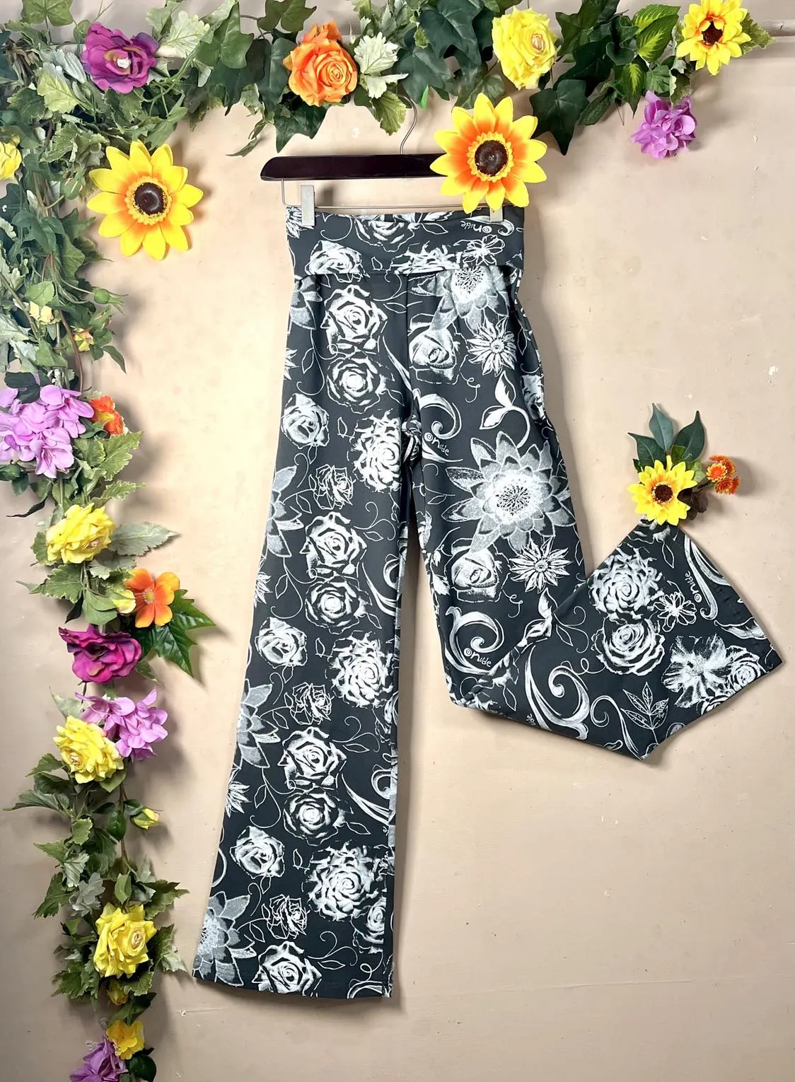 Nude Leisure Pants SMALL