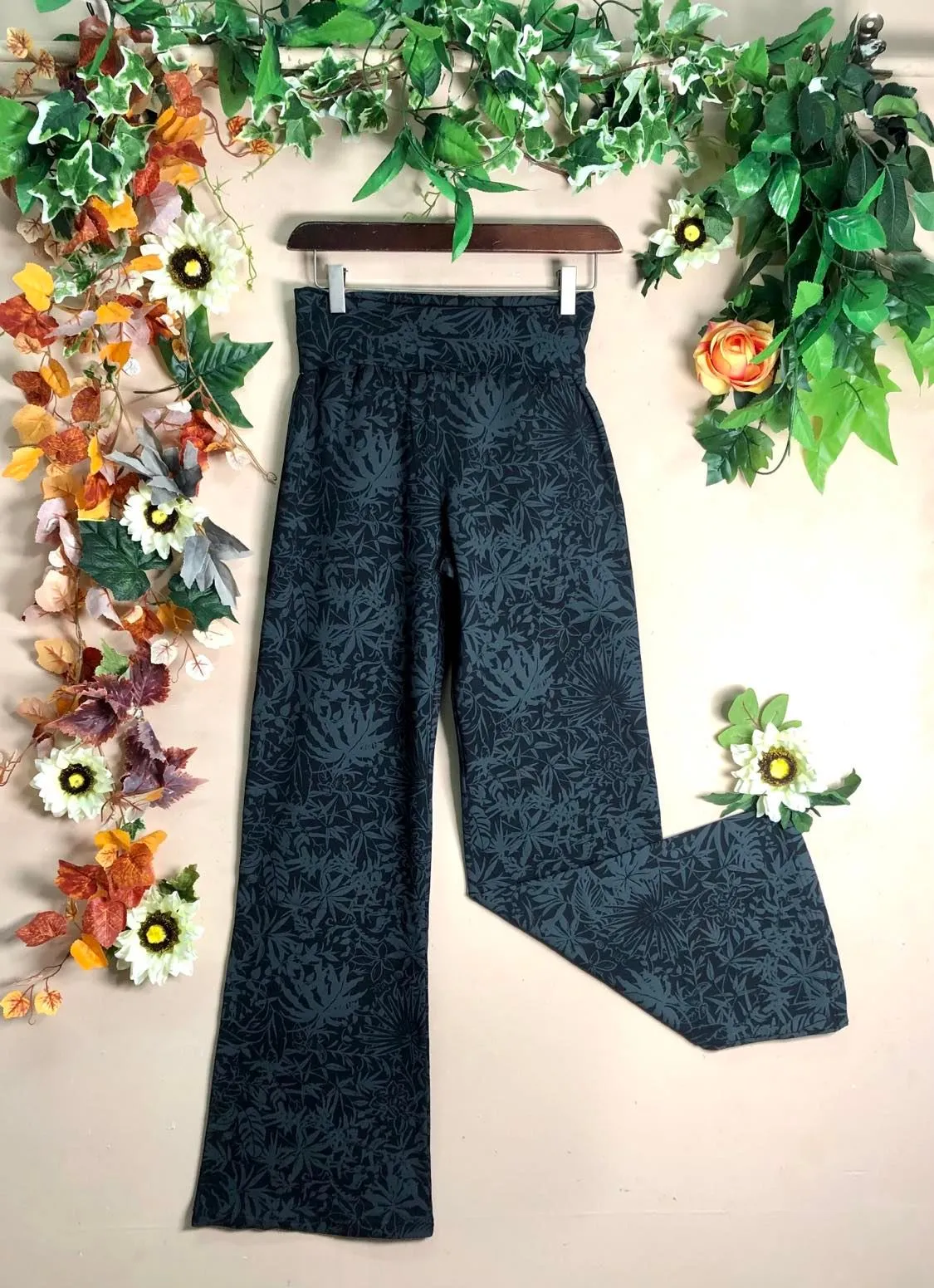 Nude Leisure Pants SMALL
