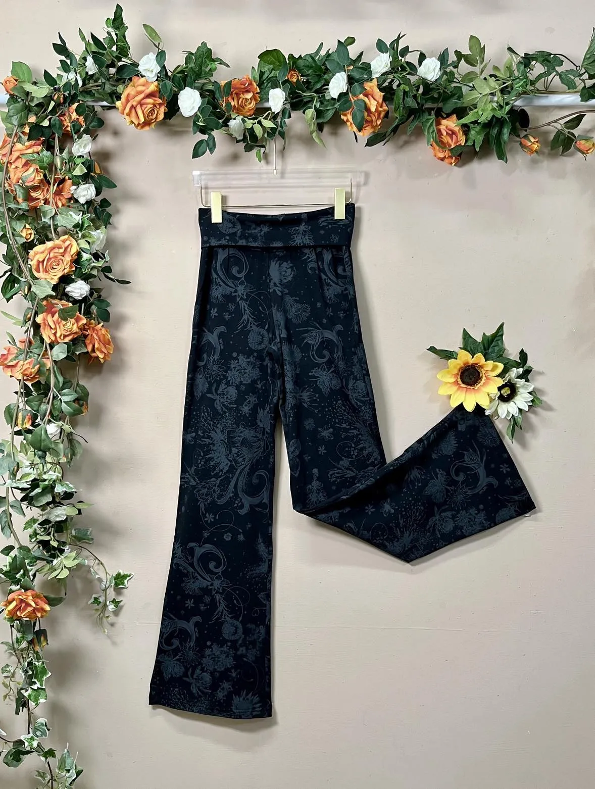 Nude Leisure Pants SMALL