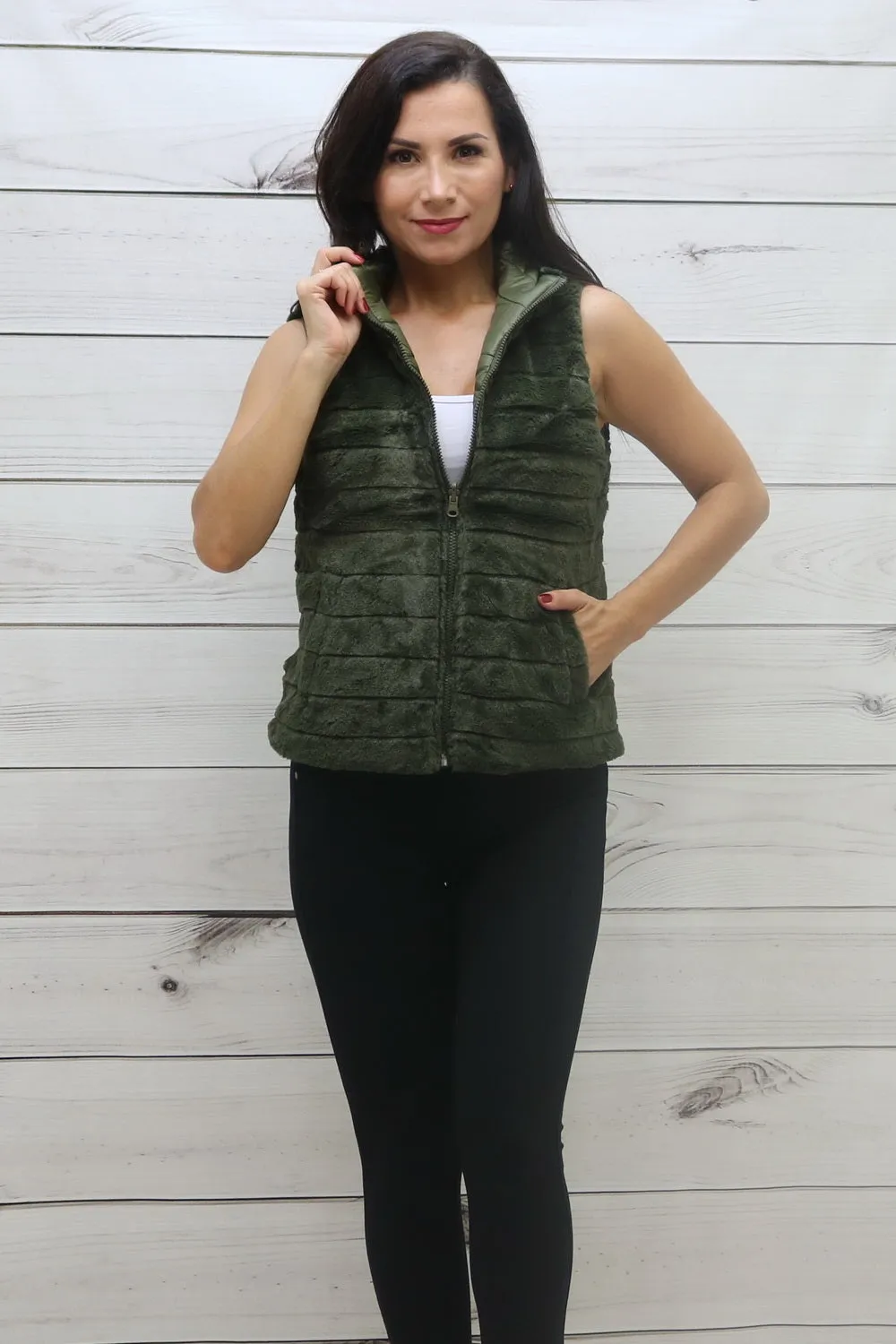 Reversible Vest Fur/Nylon