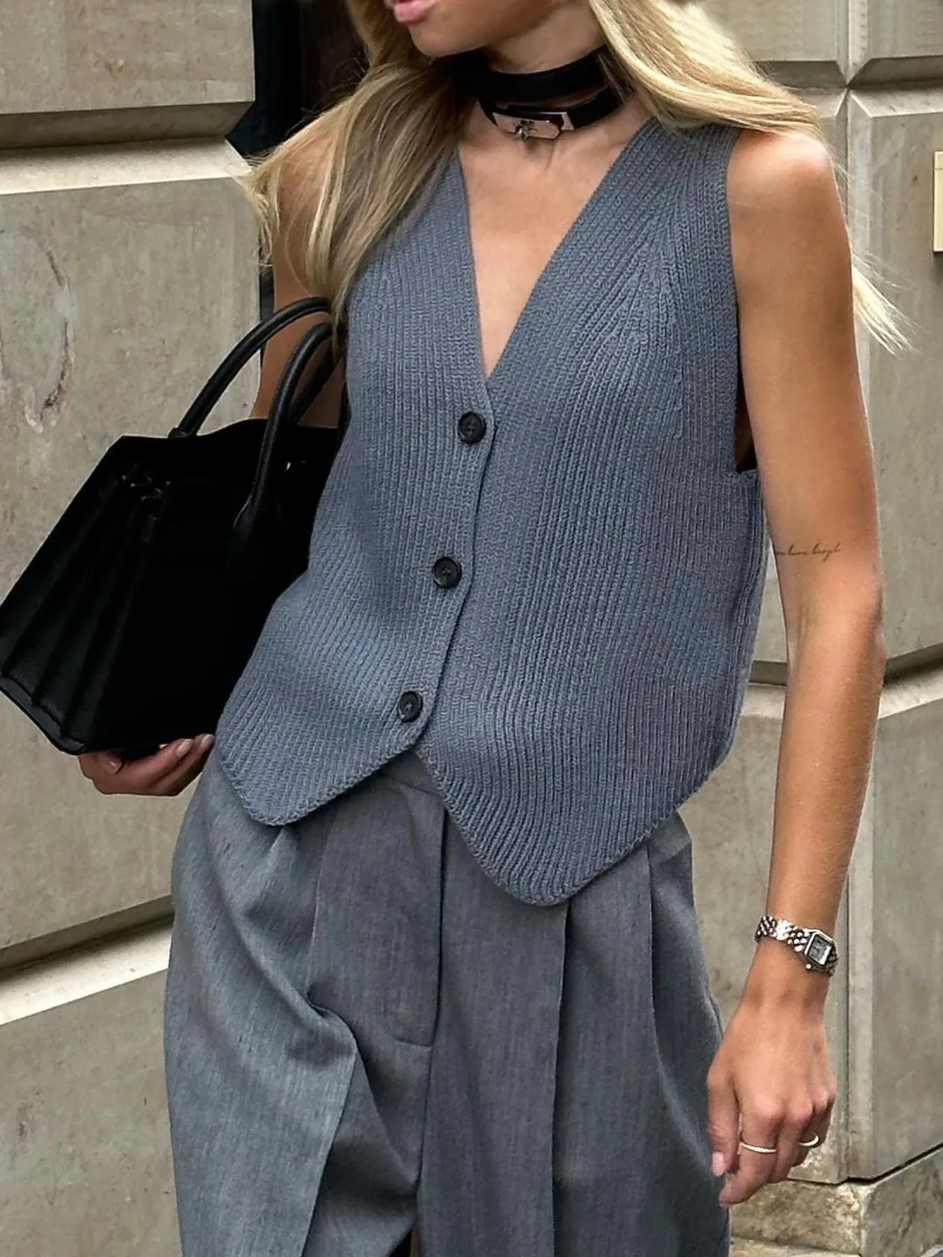 Ribbed Solid Sleeveless Knit Vest Sweater