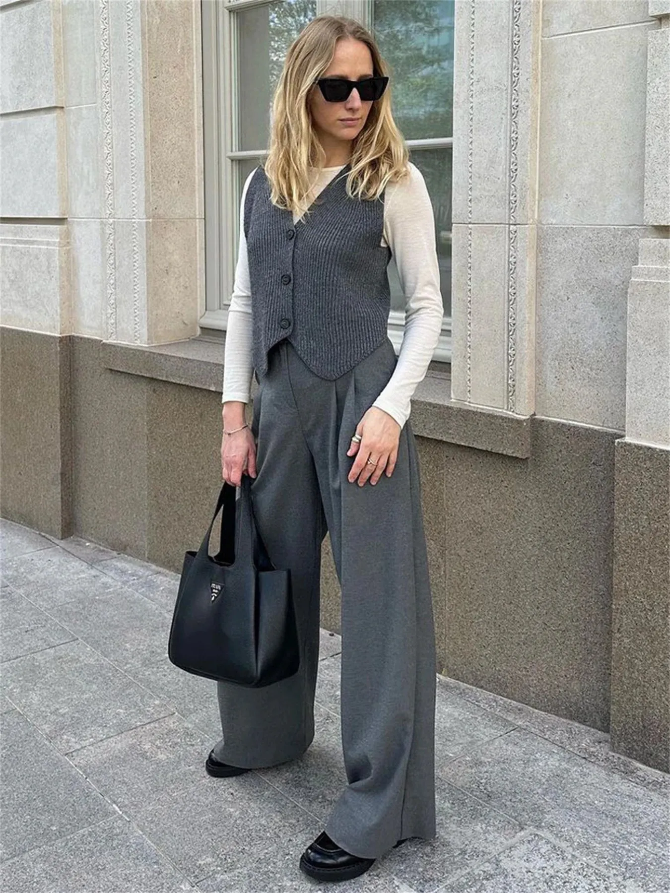 Ribbed Solid Sleeveless Knit Vest Sweater