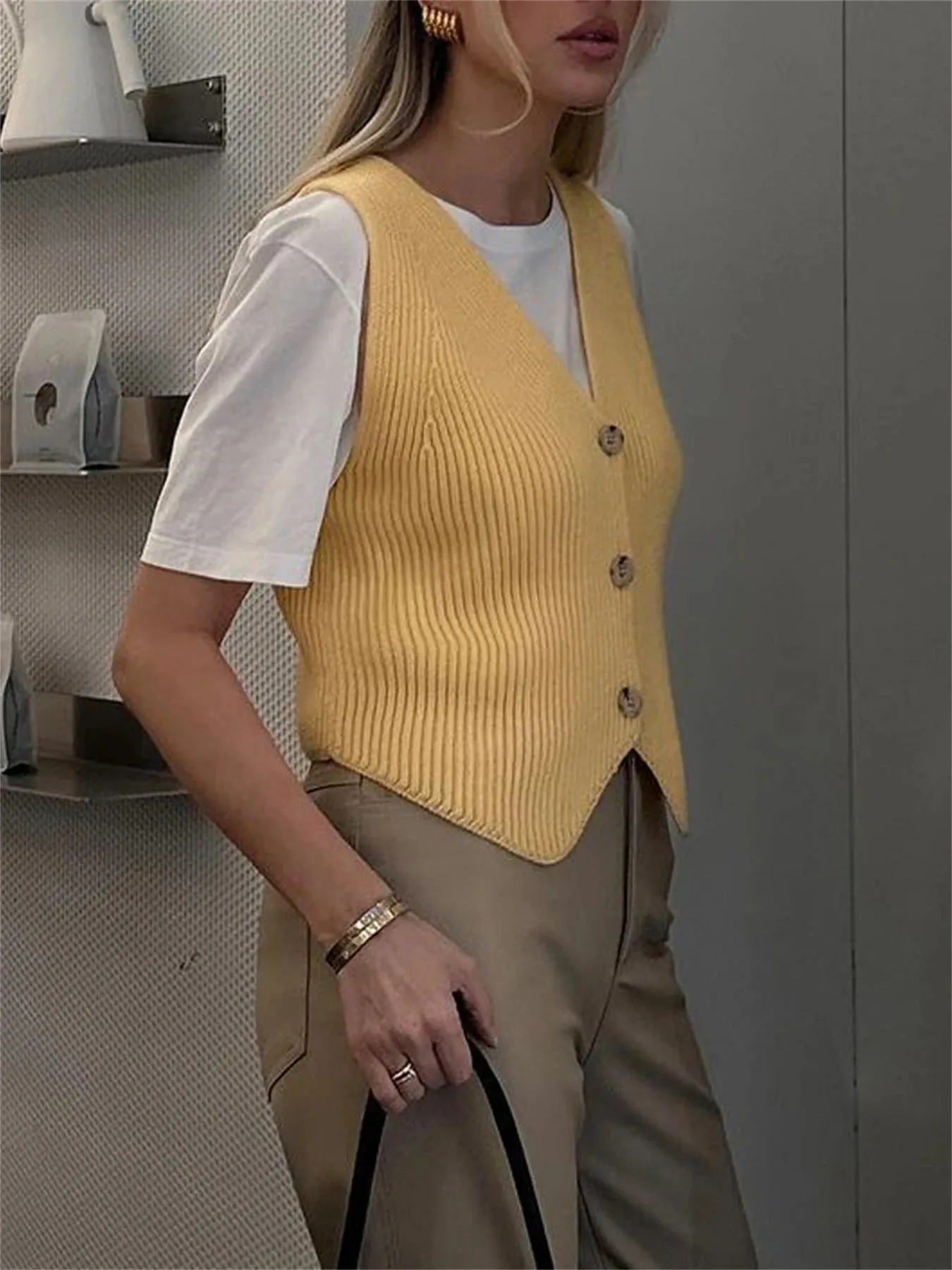 Ribbed Solid Sleeveless Knit Vest Sweater