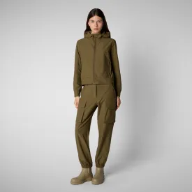 Woman's cargo pants Gosy in husk green